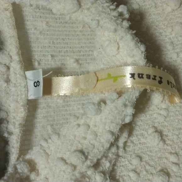 Textured Cream Sweater - Picture 2 of 5